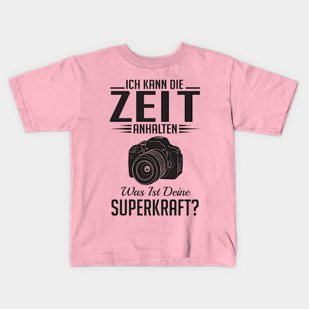 Ich kann die zeit anhalten fotograf (black) Kids T-Shirt by nektarinchen